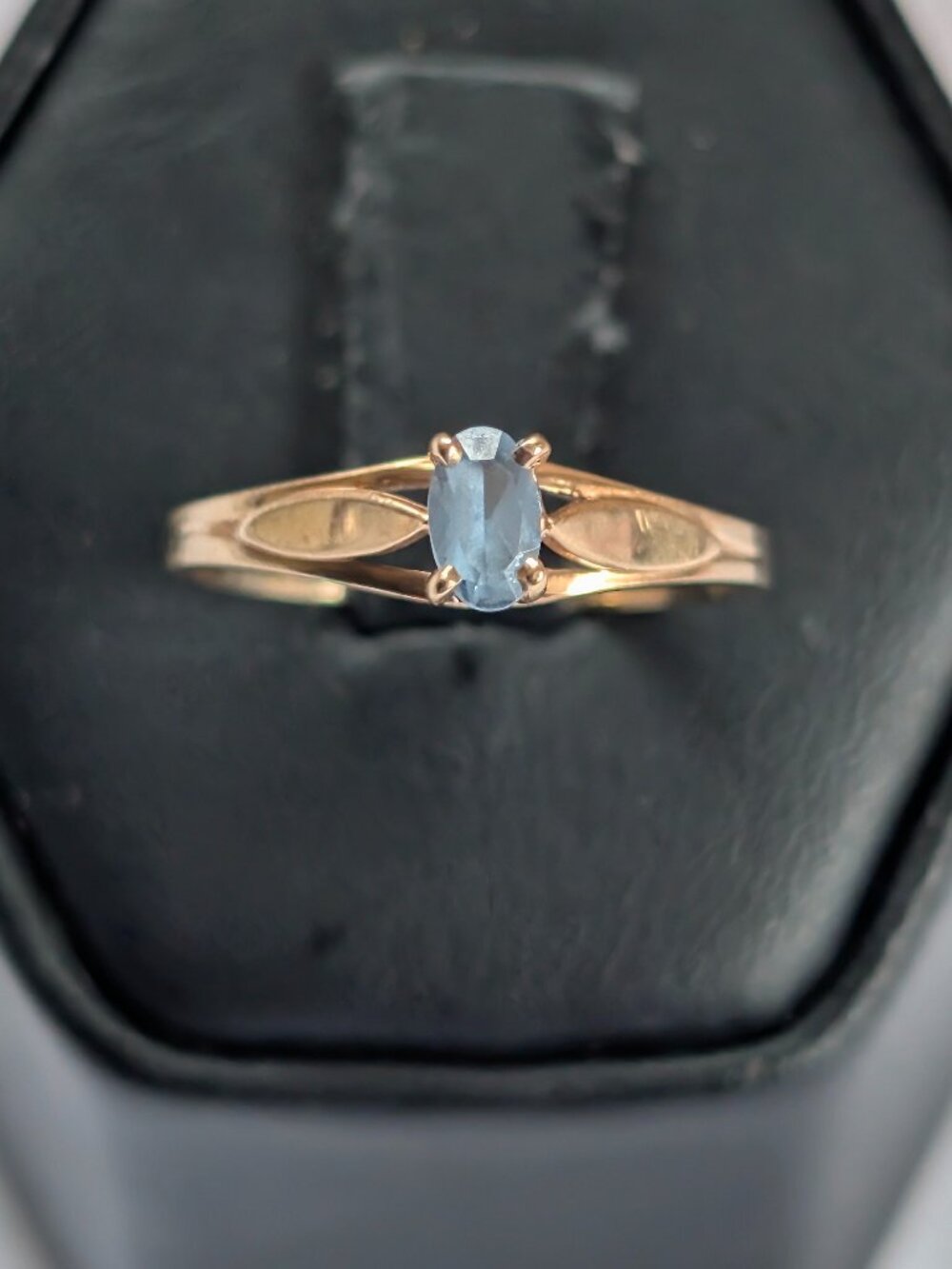 Vintage Aquamarine Blue Topaz Spinel Solid 10K Gold Solitaire Ring Size 5.75
